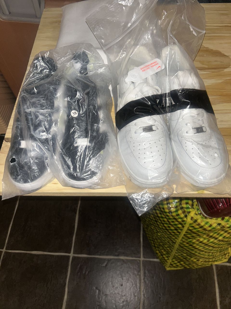 SHOES